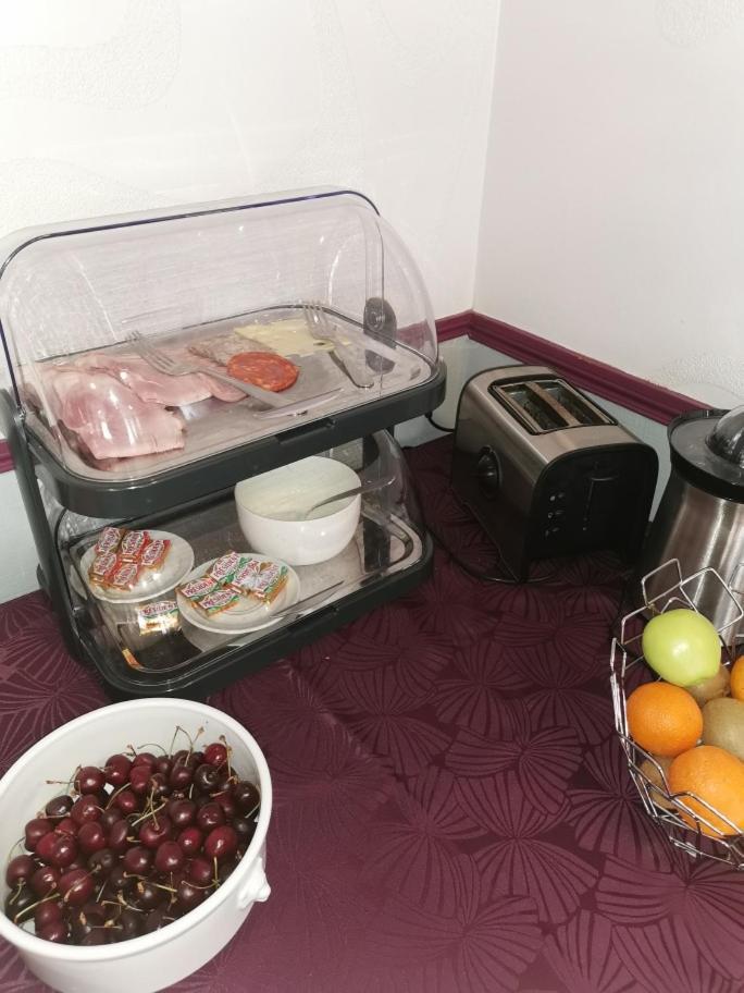 Hotel Restaurant La Grenouillere Vitre  Ngoại thất bức ảnh