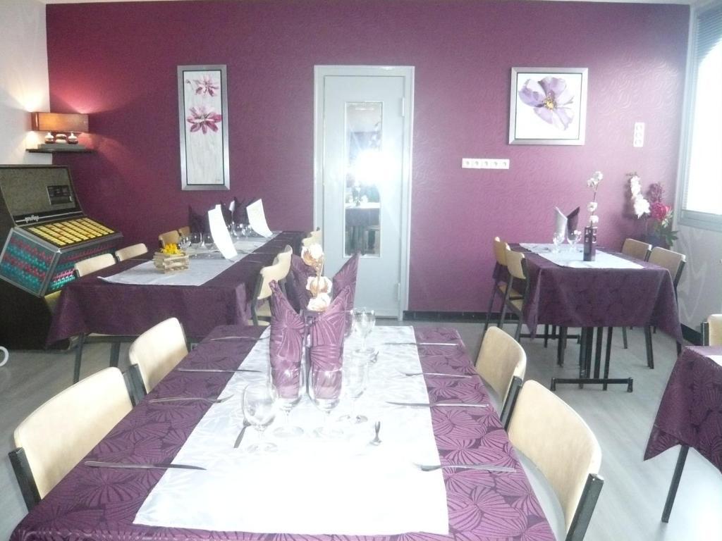 Hotel Restaurant La Grenouillere Vitre  Ngoại thất bức ảnh