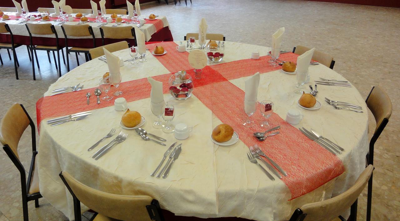 Hotel Restaurant La Grenouillere Vitre  Ngoại thất bức ảnh